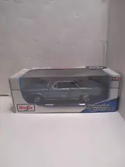 Maisto Special Edition 1:18 1965 Pontiac GTO Diecast Car | Blue