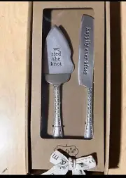 Mud Pie Wedding Cake Serving Set, New In Box, Retails For $40
