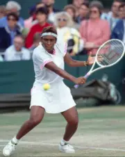 Zina Garrison of the USA in action during the Wimbledon Lawn Tenn - Old Photo 1