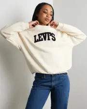 [Levi's] Levi's Women's Graphic Salinas Crew Neck Sweatshirt in White Swan Size Small S White Swan