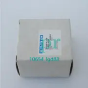 1pcs new For FESTO pressure switch SPBA-P2R-G18-W-M12-0, 25X spot 8000033 106u
