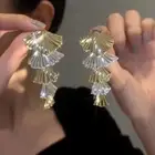 Shell Shaped Fan Tassel Earrings Hook Piercing Exaggerated Earrings Hipster