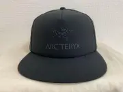 Arc Teryx Logo Tracker Flat Cap Black