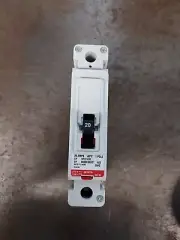EATON HFD1020 SINGLE POLE 277V 65K 20AMP BREAKER--NEW WITH BOX