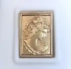 MIB ESTEE LAUDER REPOUSSE METALWORK GOLD PLATED CAMEO SOLID PERFUME COMPACT