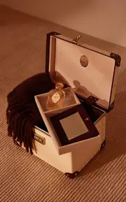 [Globe-Trotter] Exclusive Centenary Vanity Case