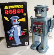 HaHa Schylling Mechanical Robot Action Wind-Up Tin Toy MS646