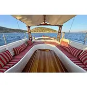 Save 20.00%! Private Cruise: Explore Rina’s Cave & Enjoy Fresh Seafood Onboard