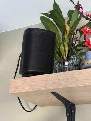 WHITE Reversible Angled Mount For Sonos And One SL - Tool-free Speaker Stand