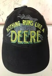 Nothing Runs Like A Deere Black Hat Sz S/M “NEW”
