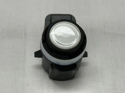 Genuine BMW Ultrasonic Sensor Alpine White 66205A17947