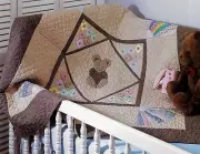 TEDDY'S FANS - CHILD'S/BABY QUILT --- VINTAGE APPLIQUE QUILT PATTERN