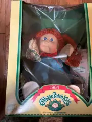 VINTAGE CABBAGE PATCH DOLL "ANGELITA DARA" NEW IN BOX WITH PAPERS #3900