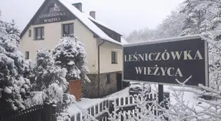 Lesniczowka WIEZYCA i Domki