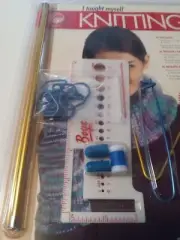 Boye I Taught Myself Knitting Kit Bundle Brand New Factory Sealed
