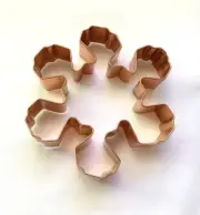 LARGE 5.25 inch SNOWFLAKE HEAVY GAUGE COPPER COOKIE CUTTER ROLLED EDGE NWOT