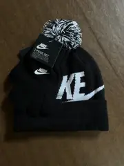 NEW Nike Unisex Youth Beanie Hat Gloves 2 Piece Set - Black and White
