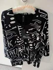 Taking Shape Statement Natural Top in Black Multi S22. NWT