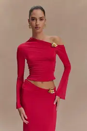 Ainsley Asymmetrical Long Sleeve Top With Floral Hardware - Fuchsia Pi