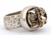 Impressive Oval Silver Hammered Ring Set w Shiny Gray Swarovski Crystal Sz 6.5 .