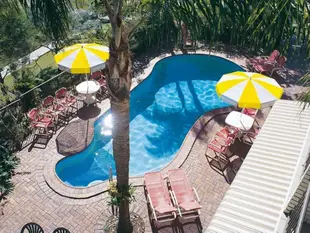 邦博拉度假村Bombora Resort
