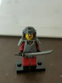 在飛比找Yahoo!奇摩拍賣優惠-正版樂高人偶 lego 8803 日本武士