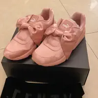 在飛比找蝦皮購物優惠-全新正品 Puma x Fenty By Rihanna 蕾