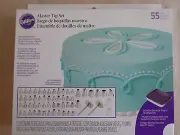 WILTON-Master Decorating Tip Set W0240