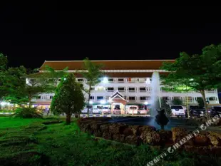 AmornSukhothai Hotel