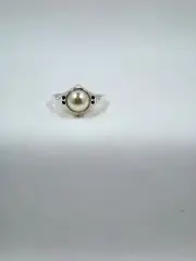 Avon Deco Pearlesque Ring Size 10