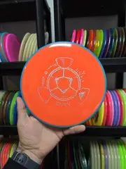 Axiom Mvp Discs Neutron Envy 171g #9 Disc Golf Putter approach