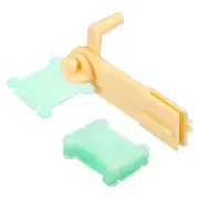 100Pcs Plastic Floss Bobbin Sewing Thread Card Board with Winder, Green