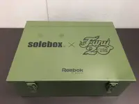 在飛比找Yahoo!奇摩拍賣優惠-全世界僅20雙 特殊德國鐵盒 Reebok Pump Fur