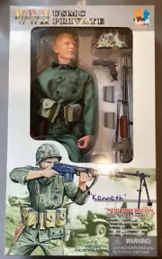 Dragon Iwo Jima 1945 WW II Kenneth USMC Private 1/6 Scale Model 1:6 70043