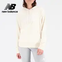 在飛比找PChome24h購物優惠-[New Balance連帽長袖上衣_女性_奶油杏_WT31