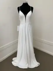 Madi Lane Fleur Ivory Size 16