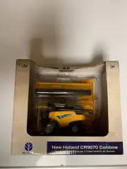 1/64 New Holland CR9070 Combine Ertl Britains