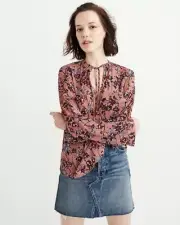 NEW NWT Abercrombie & Fitch Tie Front Shirt Blouse Size X Small $58