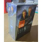 遙遠星際 FARSCAPE THE COMPLETE SERIES 26DVD 全新未拆封 盒輕微痕跡 封膜些破