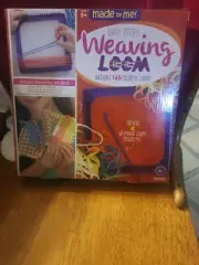 Weaving Loom — Beginner Loom — DIY Potholders Made By Me She's 5+