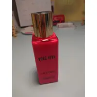 在飛比找蝦皮購物優惠-Valentino Voce Viva 身體乳液 100ml