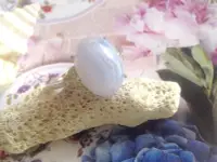 在飛比找Yahoo!奇摩拍賣優惠-鑲皓石 天然藍紋瑪瑙 蛋面 925刻印戒指 蓬蓬蛋 活圍 水