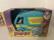 SCOOBY DOO COLLECTOR MYSTERY MACHINE WITH COMIC BOOK AND FRED, SEALED NEW