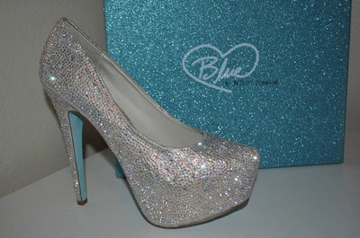 NIB Betsey Johnson WISH Platform Crystals CHAMPAGNE Daffodil Pump Shoes 9.5 US