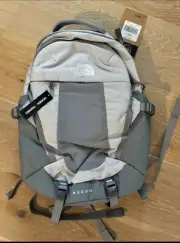 The North Face Women’s Recon Backpack White/Grey