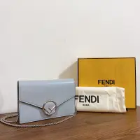 在飛比找蝦皮購物優惠-正品 FENDI 芬迪 F is FENDI LOGO WO