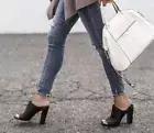 NIB Vince Alora Leather Block Heel Slide Sandal in Black Size 9 $295