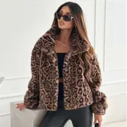Autumn Long Sleeve Leopard Print Plush Short Jacket Women Elegant Winter Thick Velvet Plus Size Warm Coats Women Fashion Street Loose Coat Tops 250...