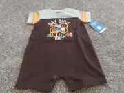 NEW CARTER’S BOYS BROWN BAY SIDE BULLDOGS ROMPER OUTFIT SIZE 3 MONTHS