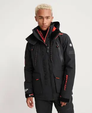 跩狗嚴選 出清 極度乾燥 Superdry 男款 Rescue Snow 滑雪 防風 防水 風衣 雪衣 外套 多功能口袋 滑雪夾克 瑪瑙黑 黑紅